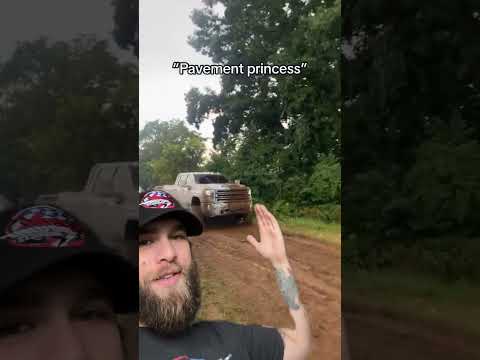 Does your truck see the dirt?🤔 #diesel #dieseltruck #dieselpower #shorts