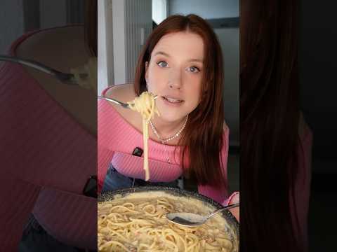Ein sehr leckeres Nudelgericht! Rezept von @vegan_high_protein