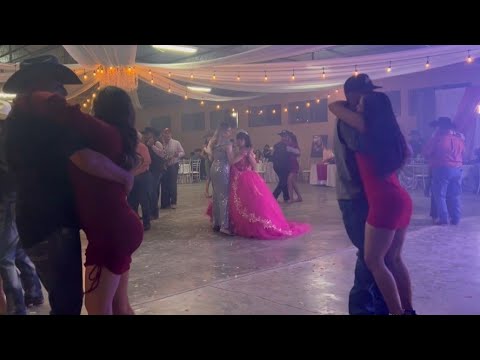 Se Puso Bueno el Bailongo en los Xv de Aylin en la Joya Satevo Chihuahua