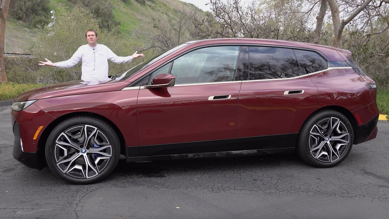 The 2022 BMW iX Is a Futuristic 100, 000 Electric Luxury SUV