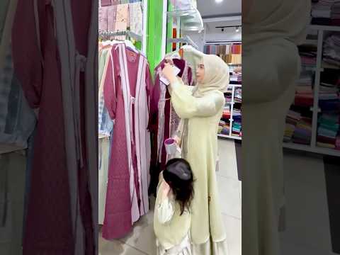Ibu ibu silahkan merapat.. #riaricis #ramadhan