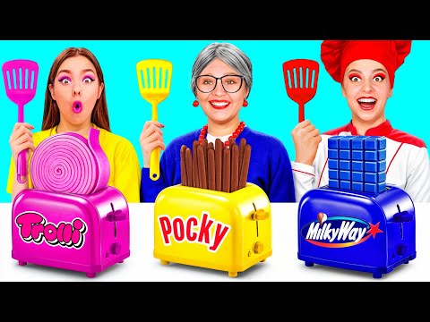 Reto De Cocina Yo vs Abuela | Recetas de Comida Divertidas de RaPaPa Challenge