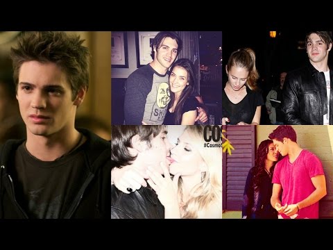 Girls Steven R Mcqueen Dated Vampire Diaries