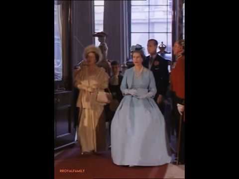 Royals at Princess Margaret's wedding #royalfamily #queenelizabeth #queenmother #queenelizabethii