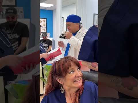 Wife surprises husband at work🤭🤩👏🏻😅