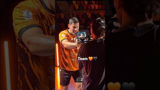 Team 🧡 🖤