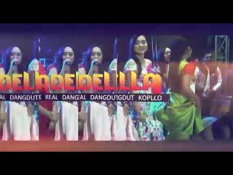 Dua kursi adella all artis