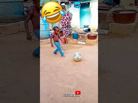 FUNNY FOOTBALL SKILLS 🤣