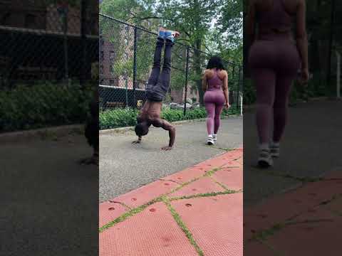 Girls Reacting to Street Workout | Handstand Push Ups | #Shorts