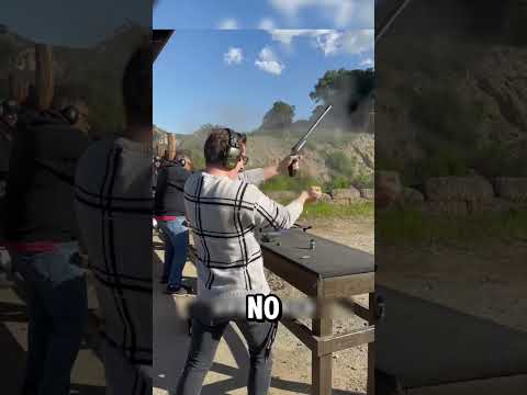 Crees que puedes diparar un arma correctamente? 🔫😯