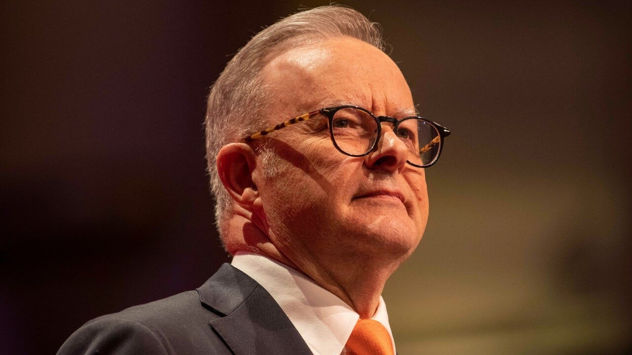 Anthony Albanese advocates for four-year prime minister terms