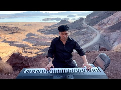 Playing Pachelbel - Canon in D On Top of Las Vegas Mountain