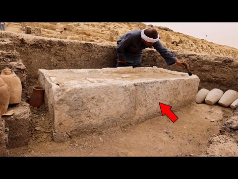 Hallan un Sarcófago de 2 metros en Asuán, Egipto