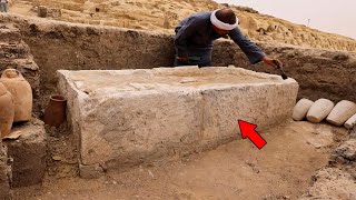 Hallan un Sarcófago de 2 metros en Asuán, Egipto