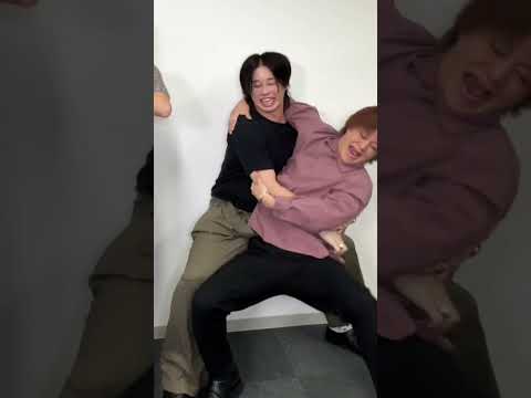 傘の取り合いダンスバトルwww #shorts