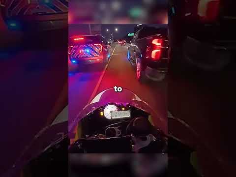 Biker Helps Cop Getting Through Traffic
