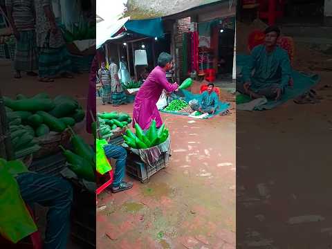 দোকানদারকে ফাঁকি দিয়ে লাউ চুরি! 😱Funny Market Video #funny #shorts #funnyvideos #viralvideo #