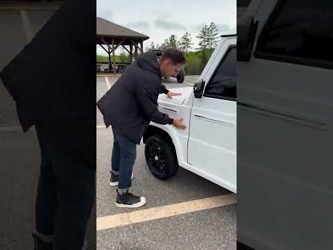 We unboxed a fake $15,000 Chinese G-Wagen! 😱