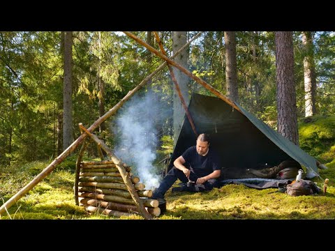 5 Days Bushcraft Trip - Fatwood Torch - Canvas Poncho Shelter