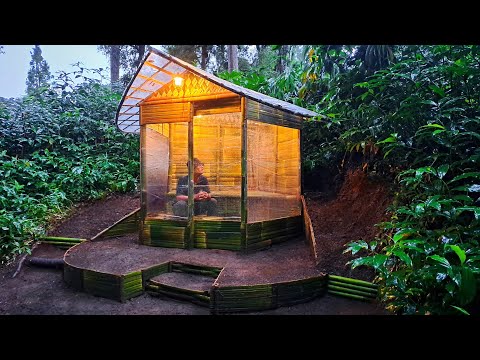 CAMPING BUSHCRAFT FULL HEAVY RAIN - BUILD  AN AMAZING SHELTER