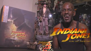 Hot Toys Indiana Jones and the Dial of Destiny Indiana Jones (Deluxe) Sixth Scale Figure Review