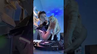 WOW! DJ MEONG OREN!!