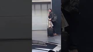 Keanu Reeves spotted on Hollywood Bus Tour