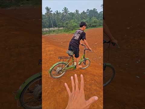 repy main sepeda ( di lakukan oleh orang dewasa )