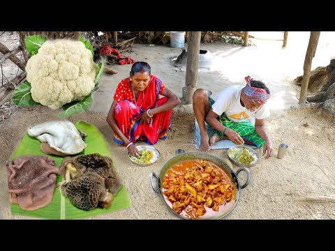 How santali tribe couple cooking GOAT INTESTINE with Cauliflower for their lunch