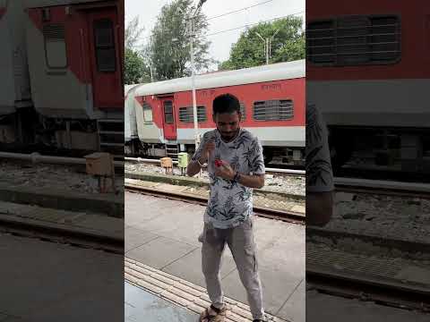 TC ne bachayi jaan #railway #ticketcollector #fraud #dhakamuki #shorts