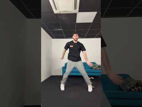 BYILHAN FAIT LA DANSE DU RAT (il a mis 1h30 pour l'apprendre) 💀