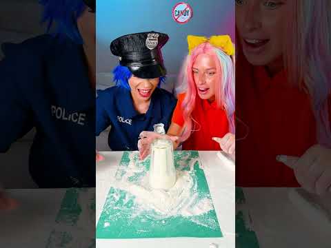 مفاجأة الشوكولاتة في قلعة الدقيق! 🍫🏰
