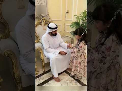 Sheikh gives Eid gifts to his children three times on Eid-ul-Adha #shortvideo