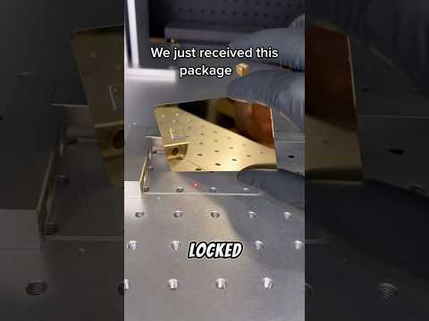‘Accidentally’ drops card 😏 #custom #metal #luxury #metalcard #satisfyingvideos #gold