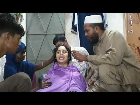 হিন্দু দুষ্ট জ্বিন  মাদ্রাসার ছাত্রিটিকে  কষ্ট দেয়। মেয়ের  সাথে স্বামীর মত সহবাস করে।