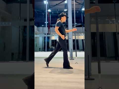 Learn the Freeze Move in Breakdance | #shorts #shortsviral #youtubeshorts