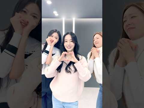 #이정현 #LeeJungHyun 선배님과 함께 𝐋𝐨𝐯𝐞 𝐌𝐞 𝐌𝐨𝐫𝐞♡°◌̊