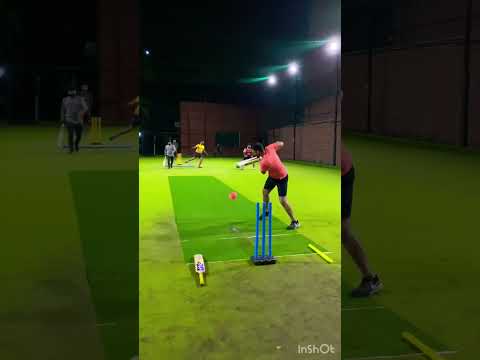 Do you like cricket? #cricket #cricketseason #viratkohli #cricketlovers #boxcricket