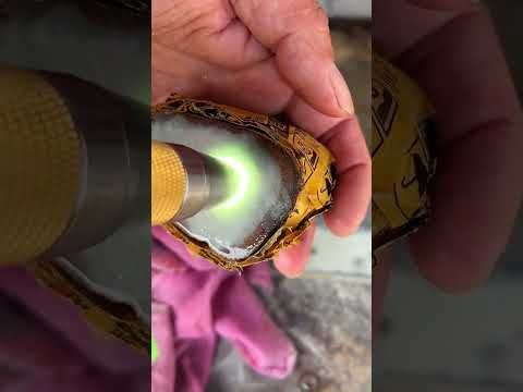 Happy New Year, I wish you a great rise Stone #The Fun of Cutting Stones#natural jade original