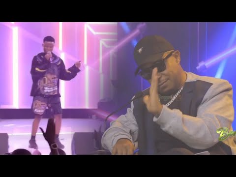 DAAH SALUH WA BSS AWALIZA MASHABIKI AKIIMBA MTOTO KAUTAKA YA JAIVAH /MASTER JAY AMPA SALUTE