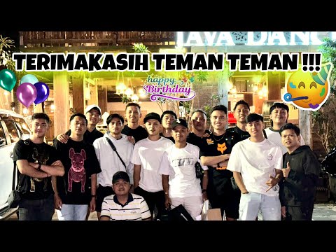 ACARA MAKAN MAKAN BARENG FULL TIM !!