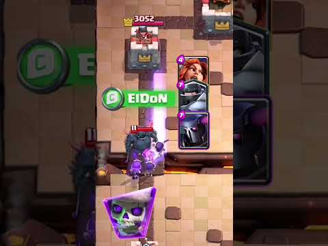 Evolución de #larrygod vs #pekka en #ClashRoyale #cardevolution #Supercell
