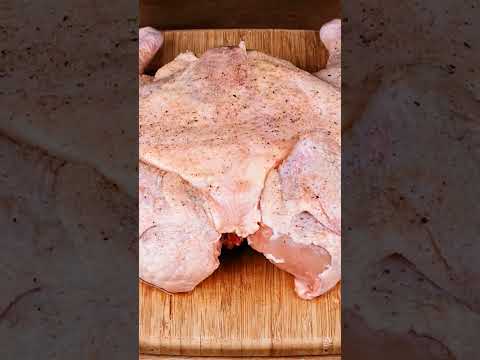 تَعلمت هذهِ الْحيلَة مع صَدِيق من إِيطَالِيا، وَالْآن أَنَا أُحَضِّرُ الدجاج بِهَذهِ الطريقة فَقَطْ.