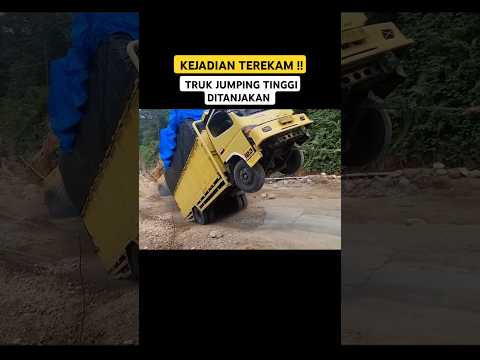 Truk Jumping Tinggi di Tanjakan