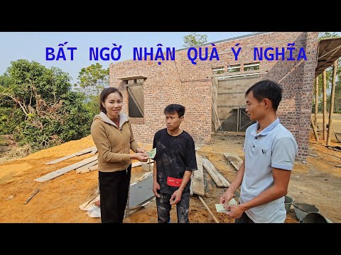 Chủ tịch Phú và Tý Chuột bất ngờ nhận quà - chiều lao động hiệu quả tại nhà cô Hằng