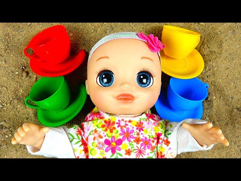 Funny Babies learn colors with tea set