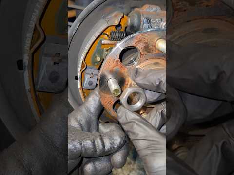 Mechanic tricks and tips/stud installation tricks #automobile #automotive #shorts #shortsvideo