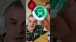 ماذا تعني ألوان كبسولات الزيت او كريمات العناية بالبشرة؟
