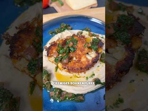 Blumenkohlsteaks mit Grana Padano-Kruste und Tomaten-Kräuter-Dressing