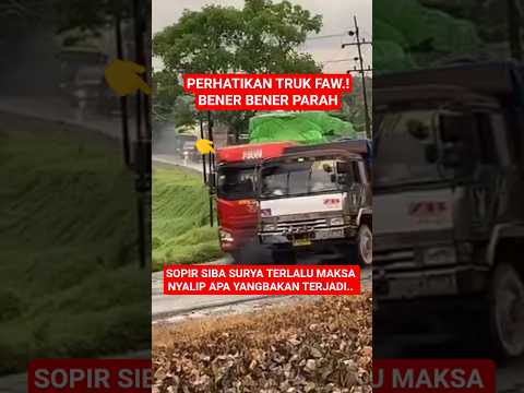 Bener bener parah ni sopir❗truk siba surya maksa nyalip sama sama gak mau mengalah #shorts